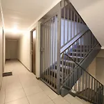 Expat Renting - Le Pastel - Netflix - Zenith *