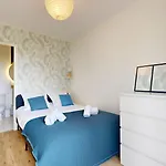 Expat Renting - Le Pastel - Netflix - Zenith 公寓 *