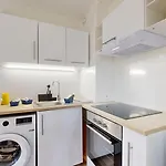 Expat Renting - Le Pastel - Netflix - Zenith *