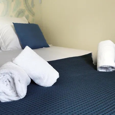 Expat Renting - Le Pastel - Netflix - Zenith Daire