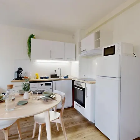 Le Pastel by expat renting - Zénith - Netflix