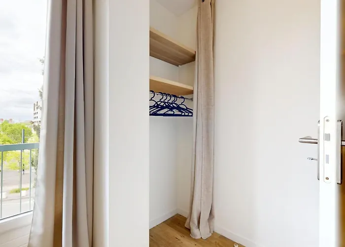 Apartment Expat Renting - Le Pastel - Netflix - Zenith *