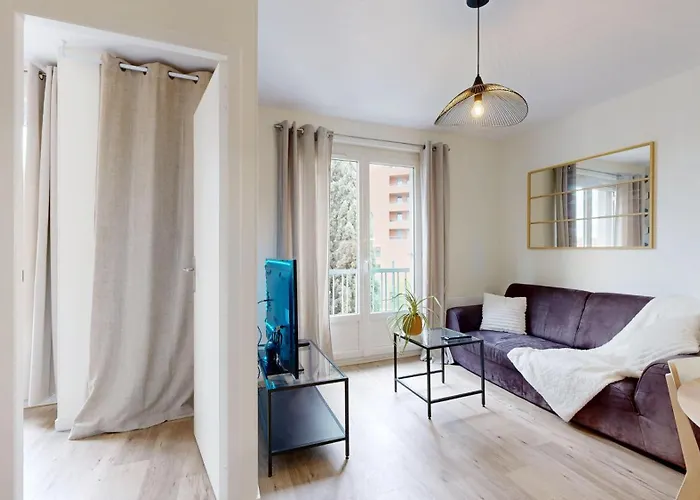 Expat Renting - Le Pastel - Netflix - Zenith