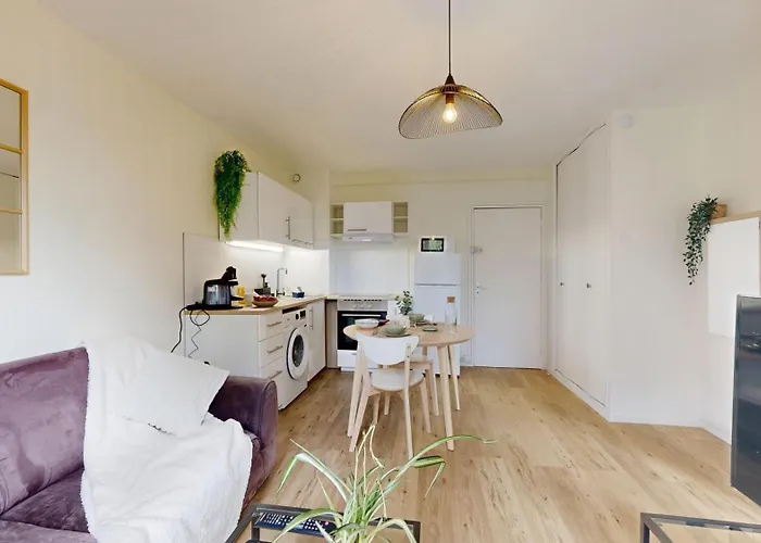 Expat Renting - Le Pastel - Netflix - Zenith Apartment